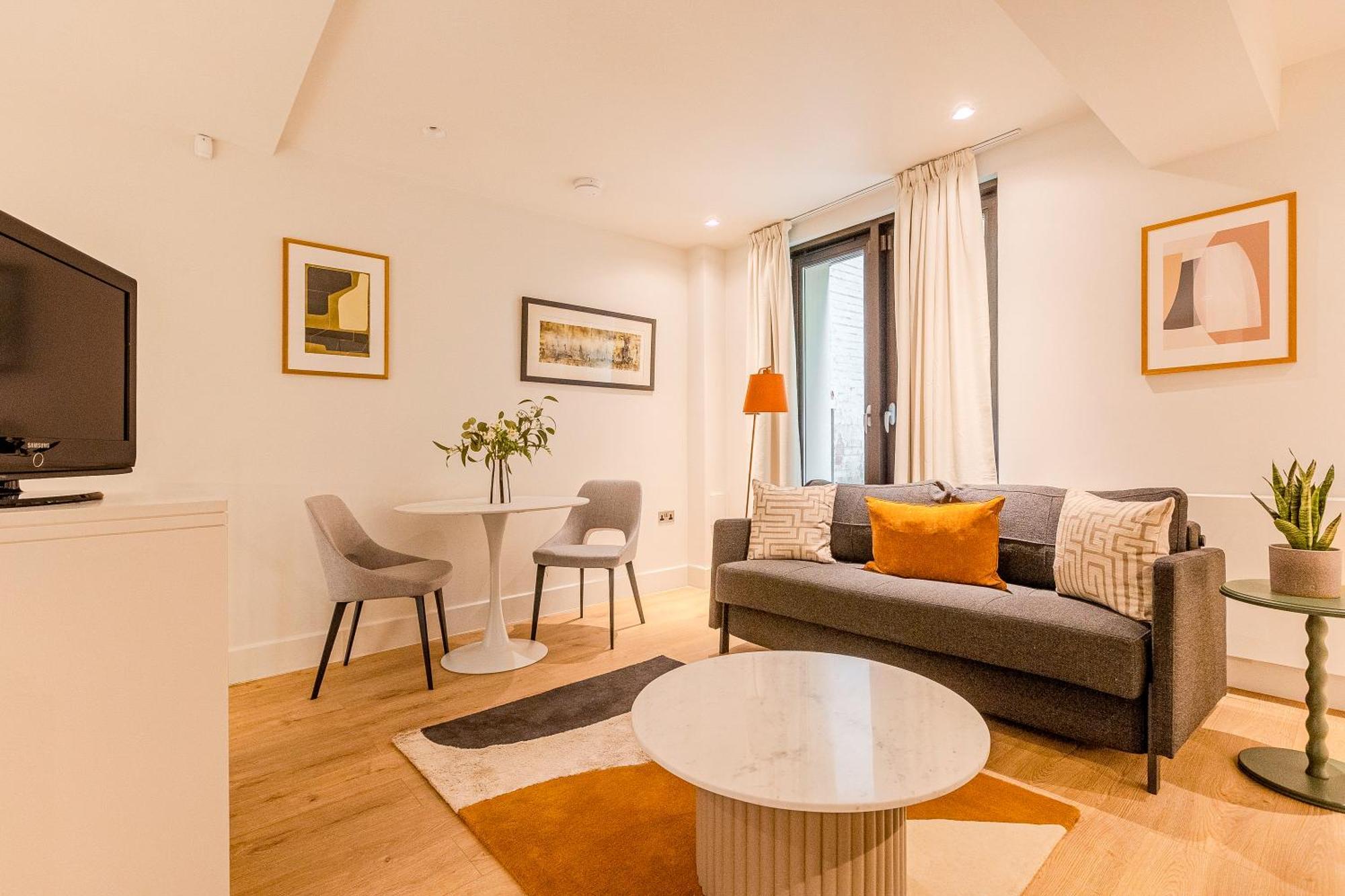 St Paul's I Your Apartamento